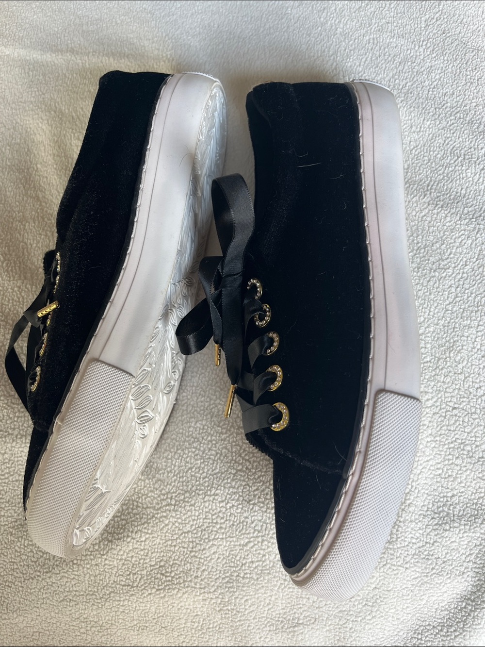 Lilly Pulitzer Black Velvet Ribbon Lace Sneakers with Gold Eyelets, 7.5 - Picture 6 of 6